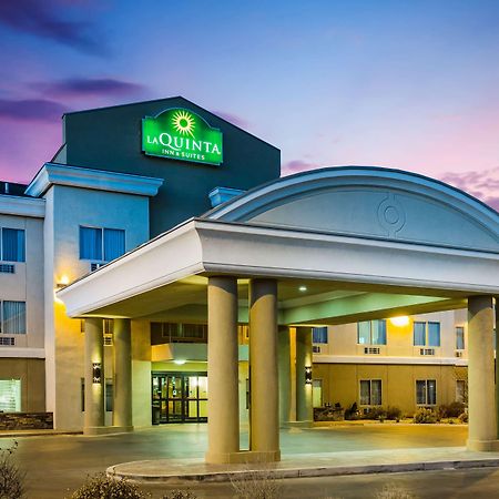 La Quinta By Wyndham Ely Hotel Exterior photo